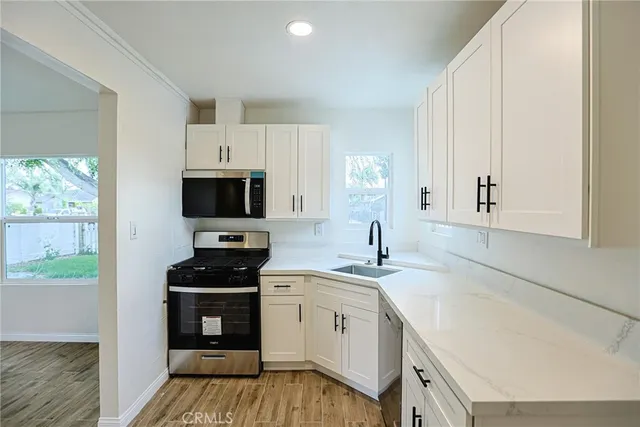 $1,275,000 | 122 North Bewley Street, Santa Ana, CA 92703