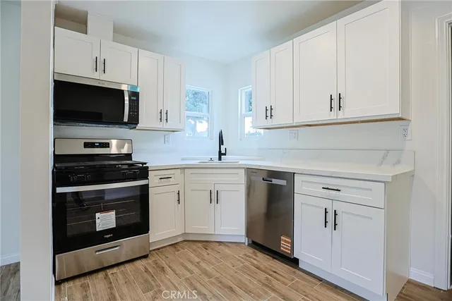 $1,275,000 | 122 North Bewley Street, Santa Ana, CA 92703