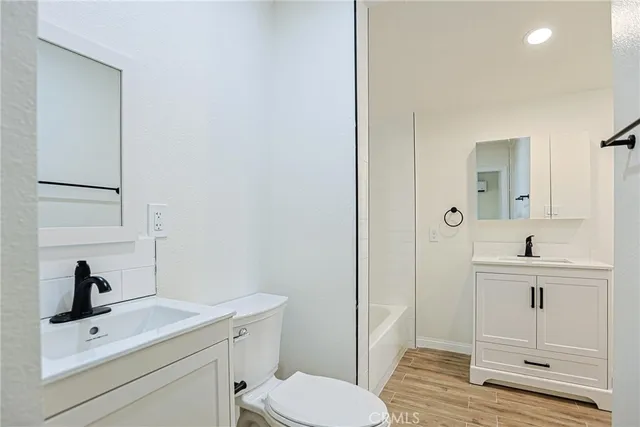 $1,275,000 | 122 North Bewley Street, Santa Ana, CA 92703