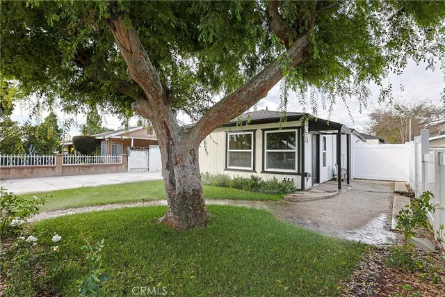 $1,275,000 | 122 North Bewley Street, Santa Ana, CA 92703