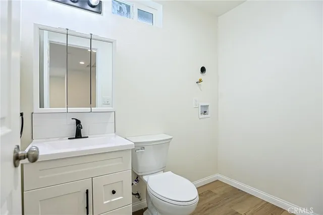 $1,275,000 | 122 North Bewley Street, Santa Ana, CA 92703