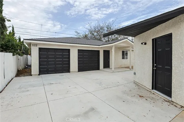 $1,275,000 | 122 North Bewley Street, Santa Ana, CA 92703