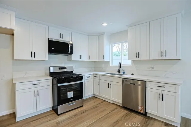 $1,275,000 | 122 North Bewley Street, Santa Ana, CA 92703