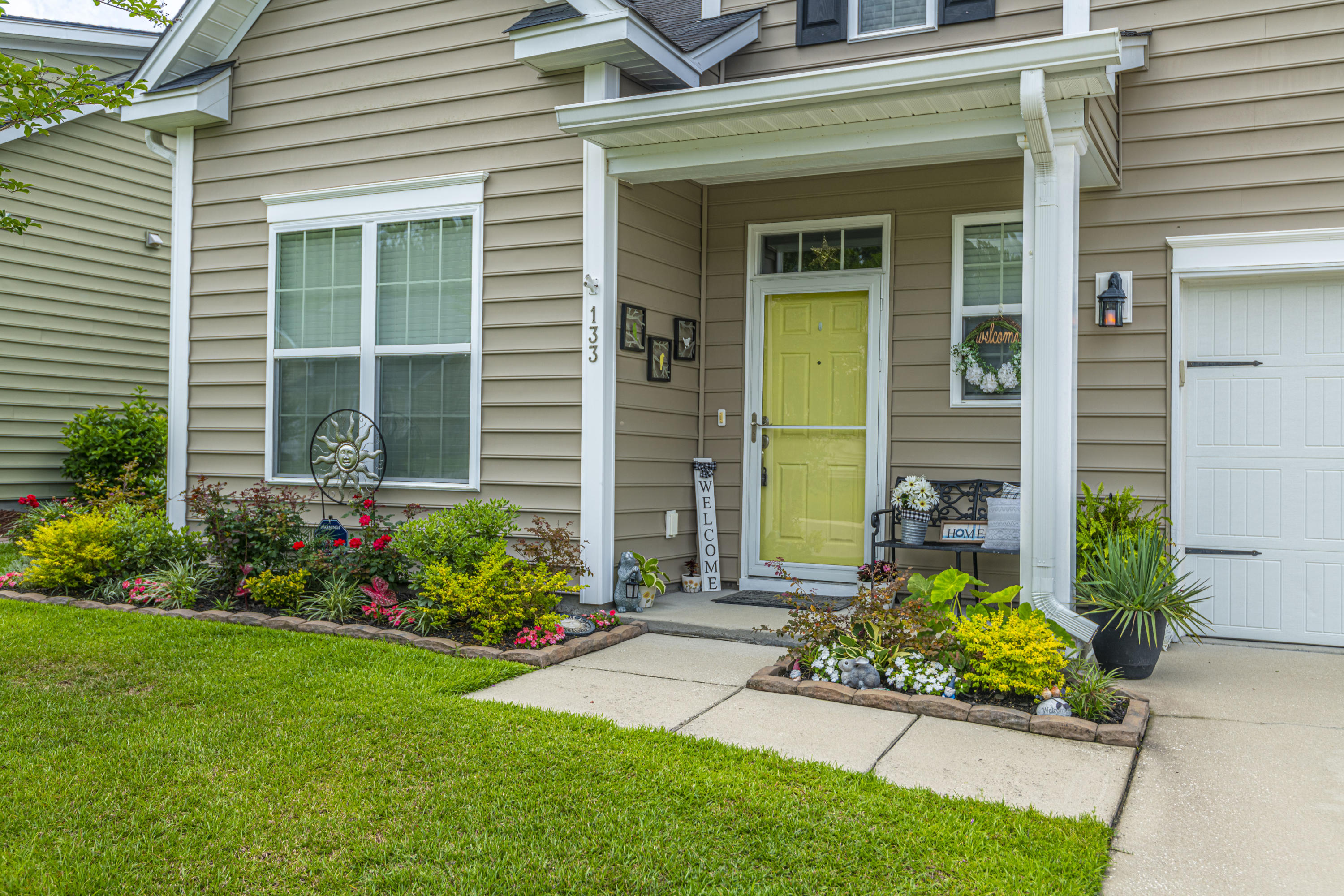 133 Royal Star Road Summerville, SC 29486 - Photo 3 of 61 DSC_5439