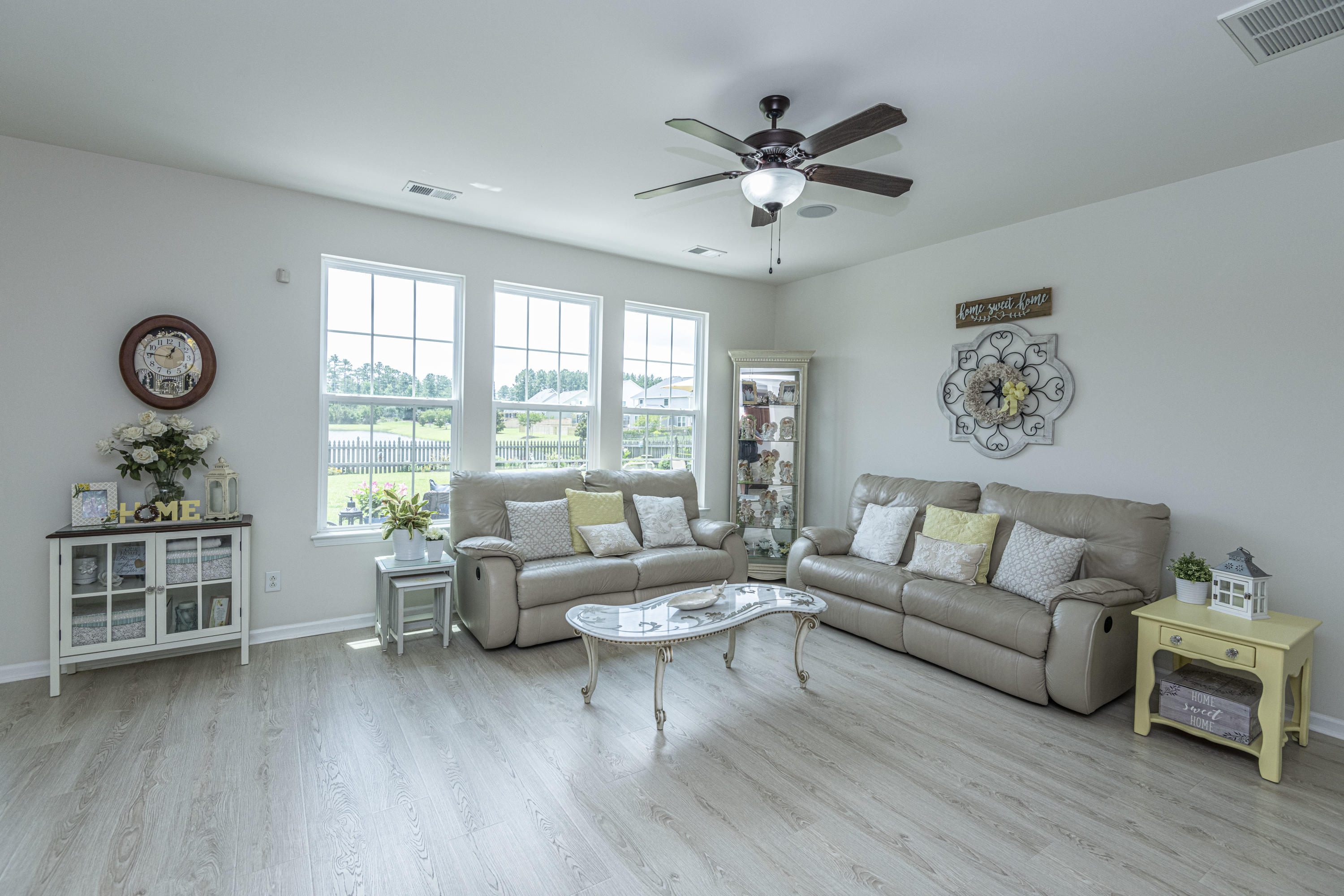 133 Royal Star Road Summerville, SC 29486 - Photo 6 of 61 DSC_5486