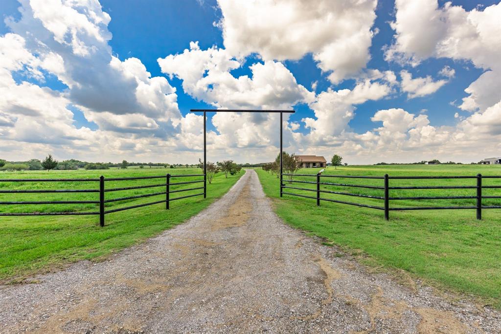 4830 County Road 1089 Celeste, TX 75423 - Photo 9 of 40