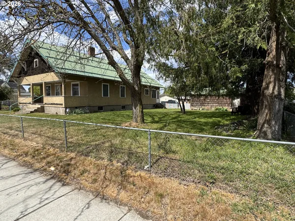 $329,900 | 229 West Allyn Street, Goldendale, WA 98620