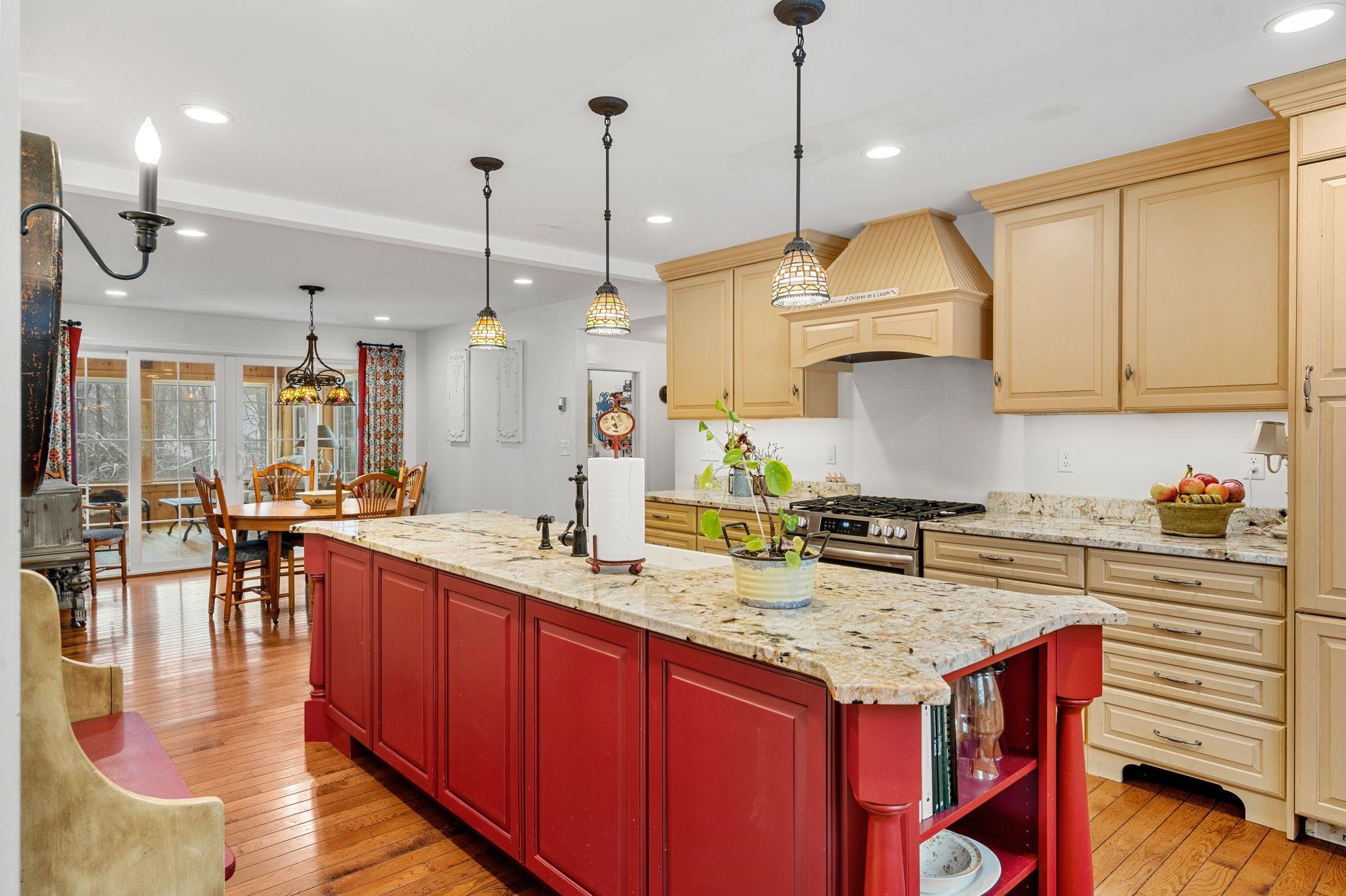 64 Raydon Road York, ME 03909 - Photo 4 of 50