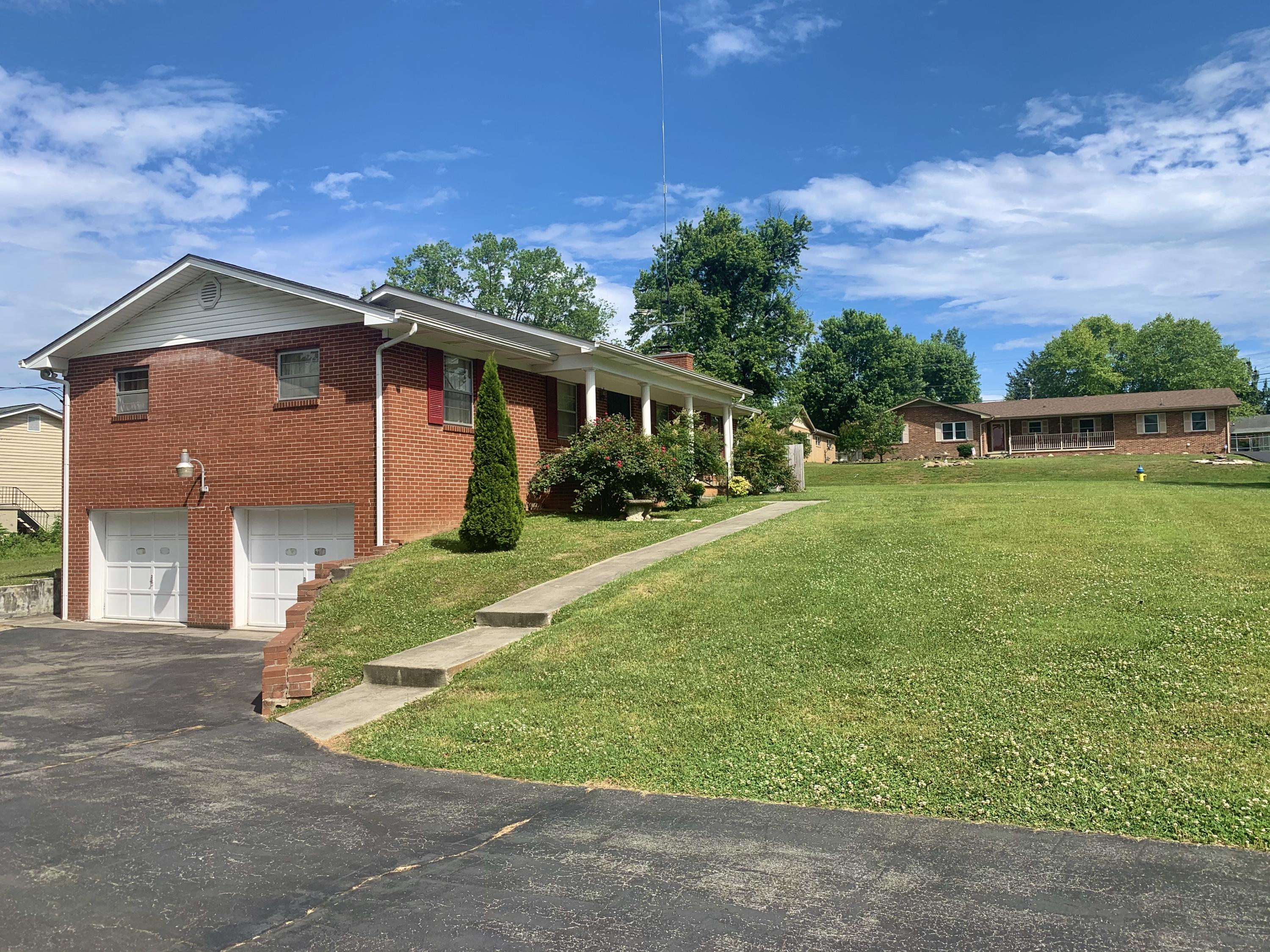 7704 Widdecomb Road Powell, TN 37849 - Photo 2 of 9 A51787B9-F7A7-4ACA-9519-5A8C9E467D7B