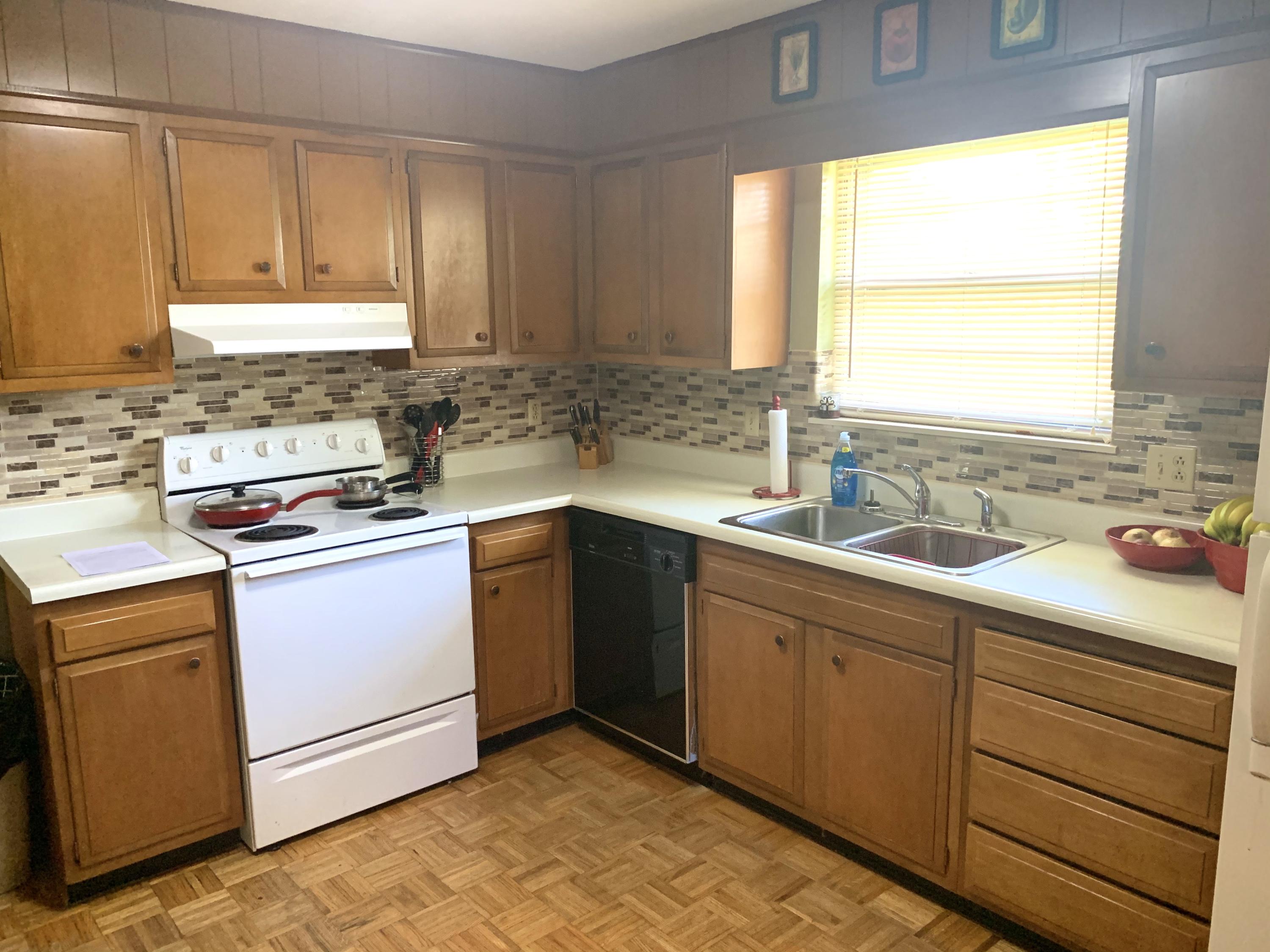 7704 Widdecomb Road Powell, TN 37849 - Photo 6 of 9 5297FE20-67A7-44BE-BD12-624A9BD65149