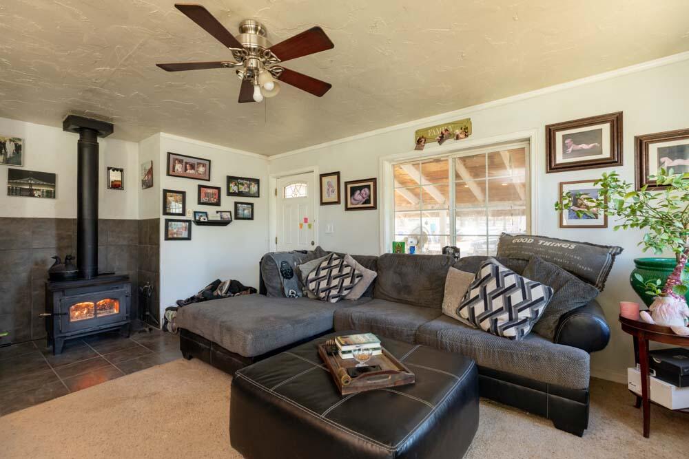45811 Sycan Road Beatty, OR 97621 - Photo 8 of 38 45811SycanRd-08