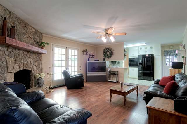 212 Bransfield Road Greenville, SC 29615 - Photo 2 of 24 Gallery Image 2