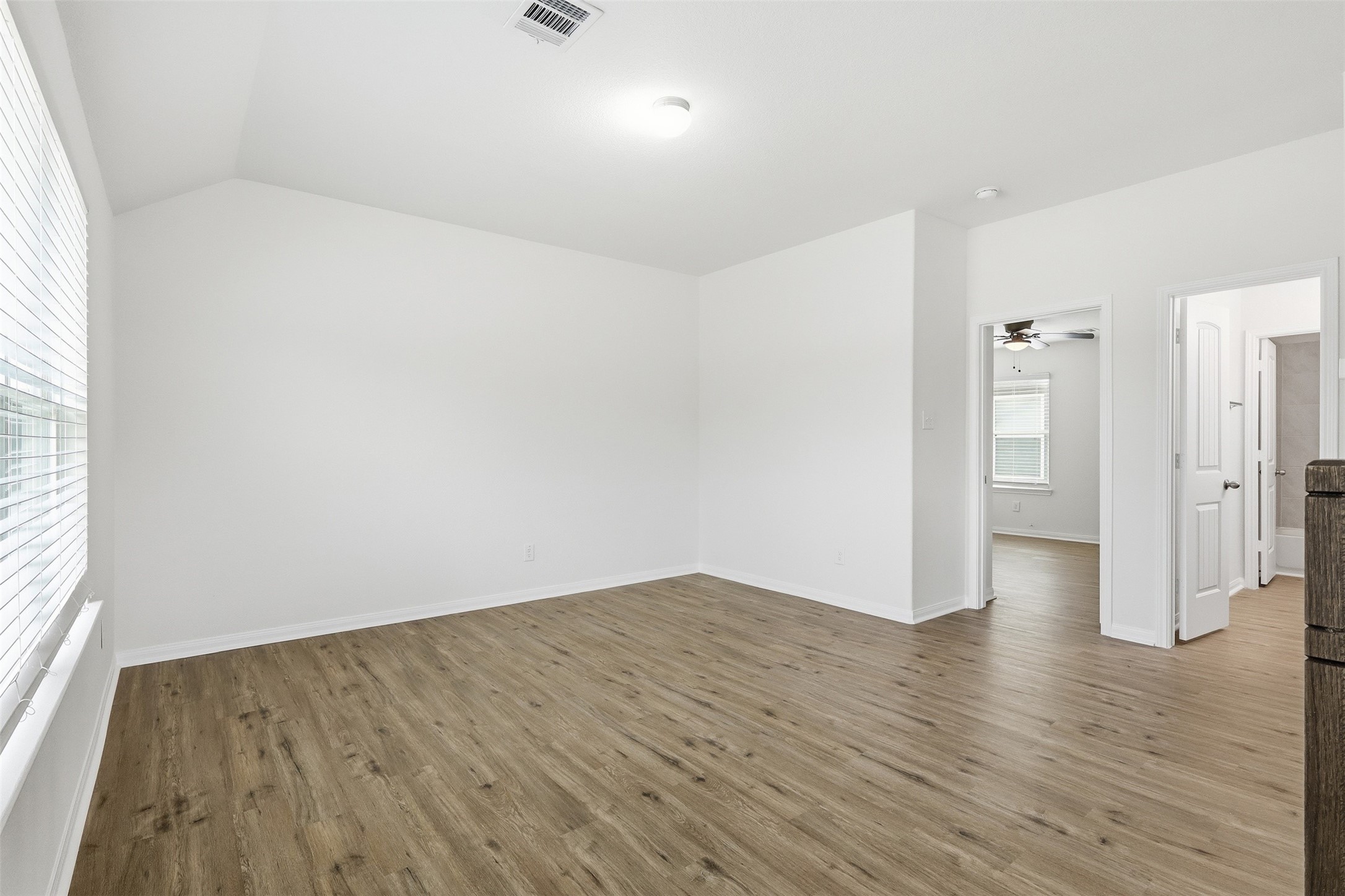 3503 Cannon Drive Conroe, TX 77301 - Photo 21 of 29 upstairs living space