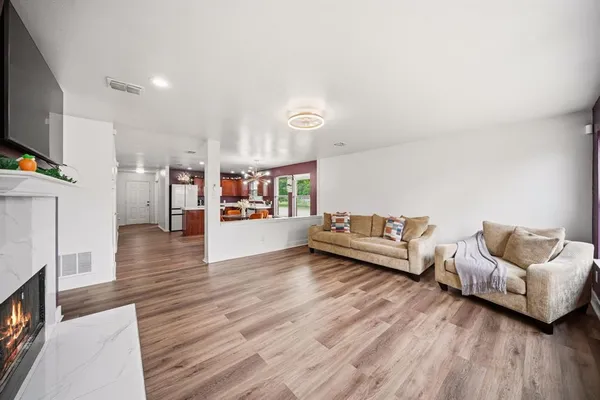 $289,000 | 2929 McCormick Drive, Lancaster, TX 75134