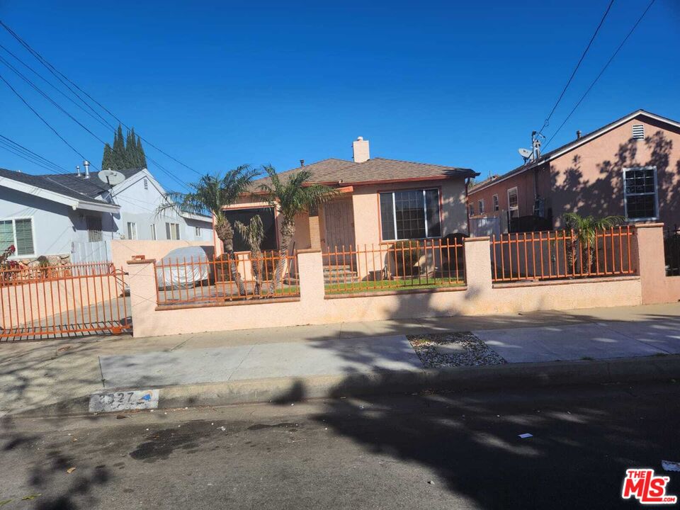 3327 West 111th Place, Inglewood, CA 90303 Compass