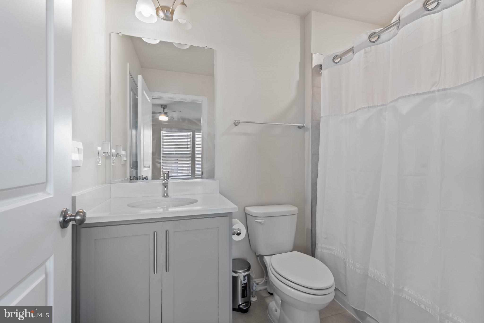 411 Union Street Frederick, MD 21701 - Photo 19 of 44 Bathroom 1