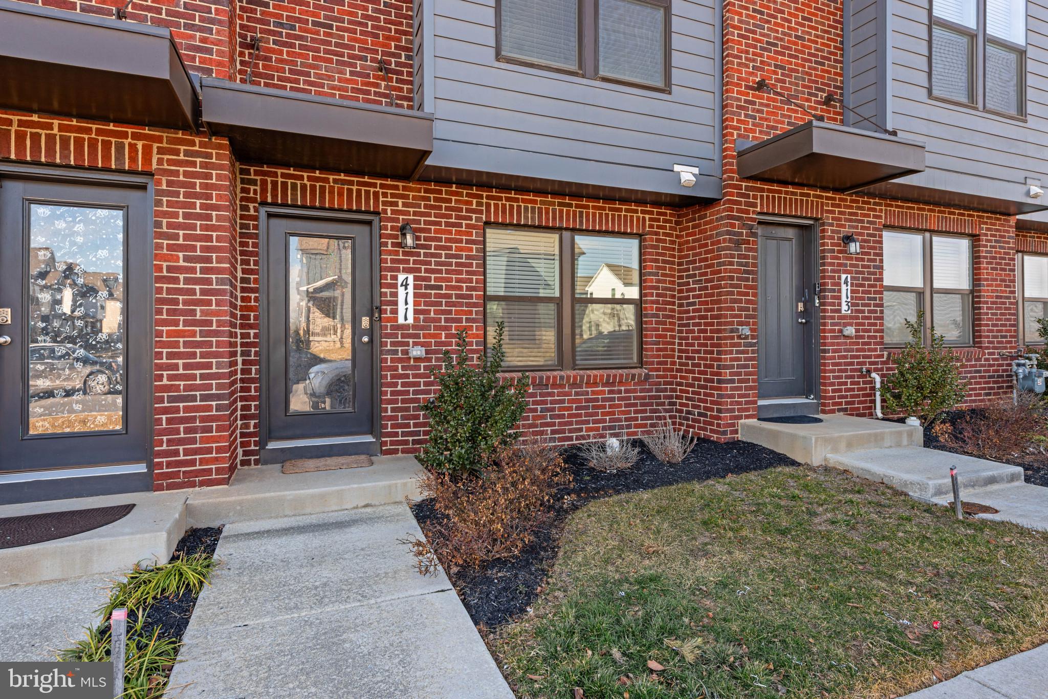 411 Union Street Frederick, MD 21701 - Photo 2 of 44 Front Door