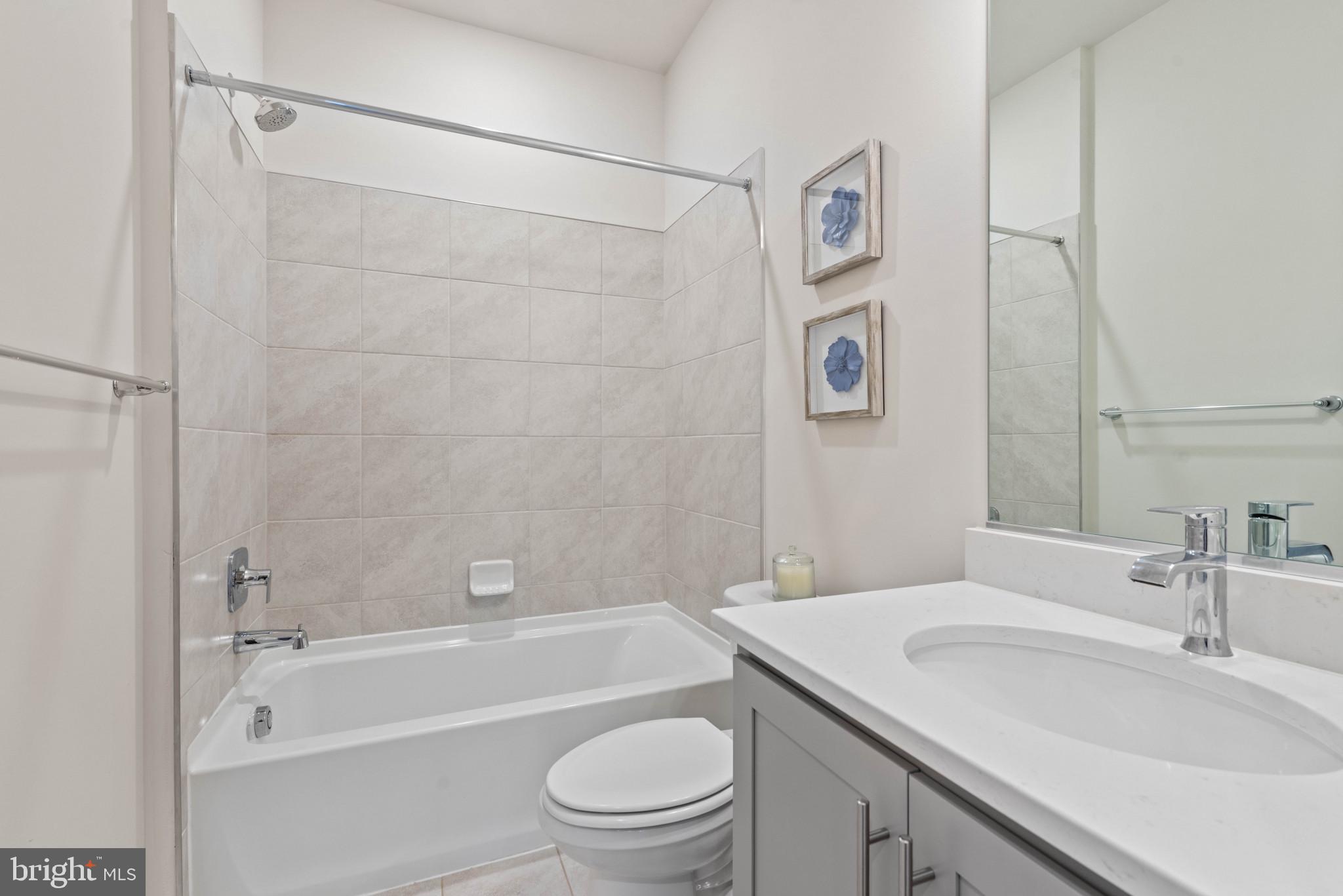 411 Union Street Frederick, MD 21701 - Photo 22 of 44 Bathroom 2