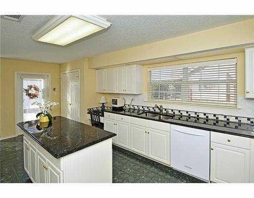 2540 Ridgecrest Road Marrero, LA 70072 - Photo 12 of 25 Gallery Image 12
