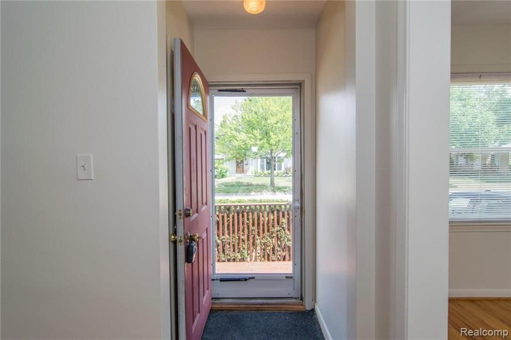 3083 Cumberland Road Berkley, MI 48072 - Photo 3 of 42