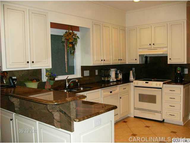 8309 Sardiscroft Road Charlotte, NC 28270 - Photo 2 of 14
