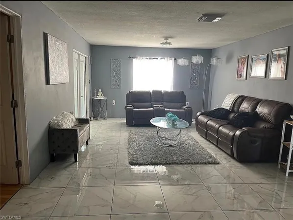 $350,000 | 425 North Lindero Street, Clewiston, FL 33440