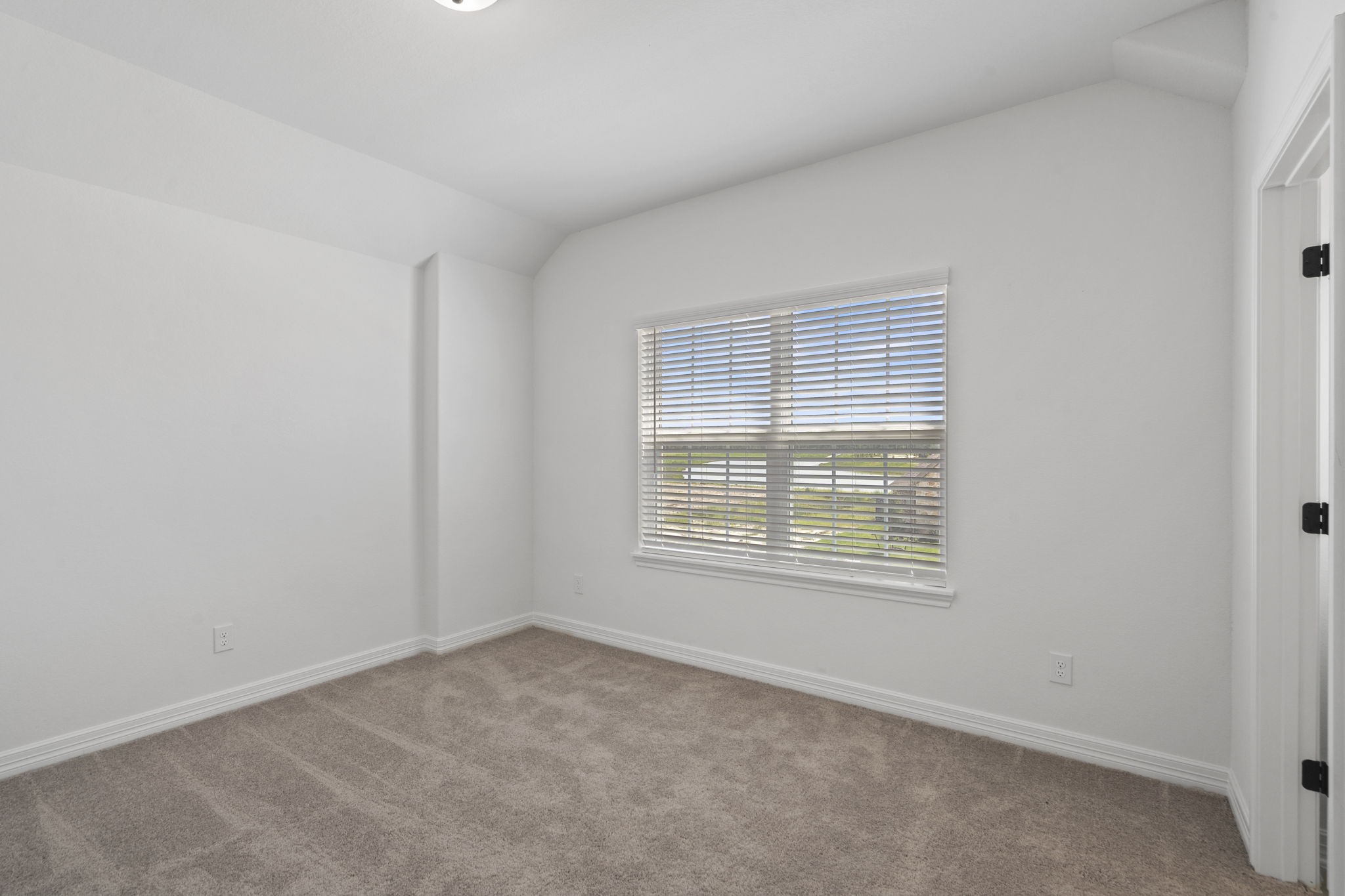 3232 Bright Maple Drive Conroe, TX 77385 - Photo 13 of 23 Note: Sample product photo. Actual exterior and interior selections may vary by homesite. Photo may be virtually staged