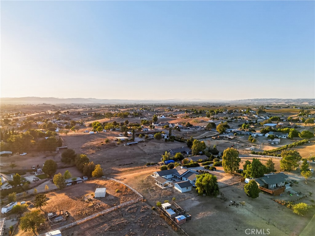 5642 Prancing Deer Road Paso Robles, CA 93446 - Photo 38 of 52 Gallery Image 38