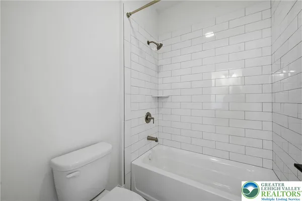 $1,059,400 | 3239 Michaels School Road, Unit 8, Nazareth, PA 18064