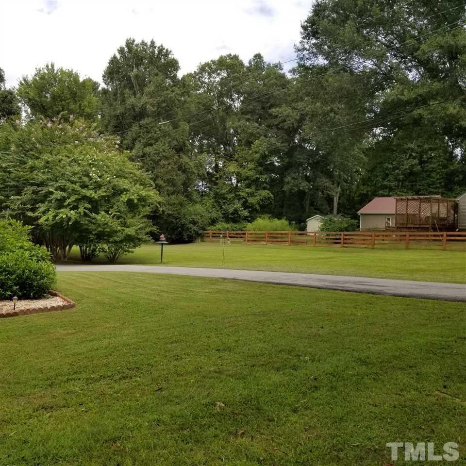 915 Oxford Road Roxboro, NC 27573 - Photo 3 of 22