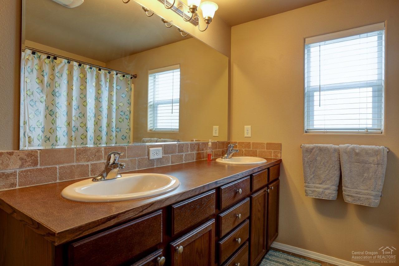 21193 Keyte Road Bend, OR 97701 - Photo 13 of 24 Additional Photo