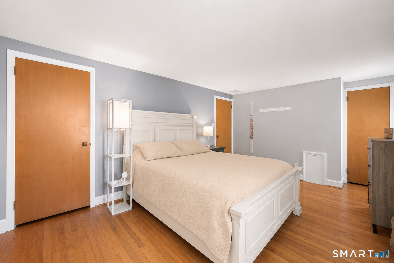 73 Longlane Road West Hartford, CT 06117 - Photo 22 of 30 Primary Bedroom with 2 Closets