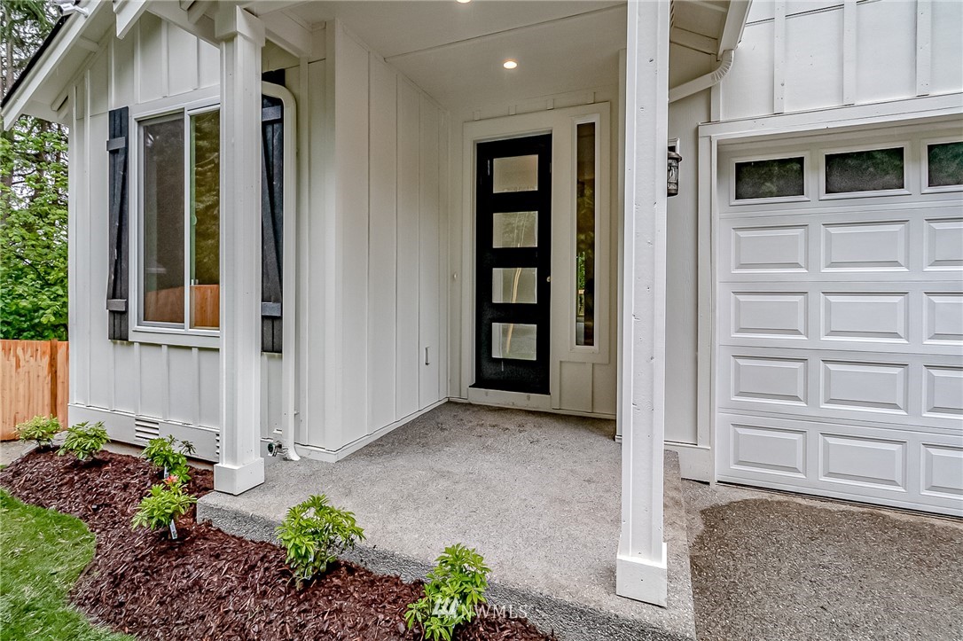 2624 Callow Road, Unit A Lake Stevens, WA 98258 - Photo 3 of 22 a view of an entryway of house