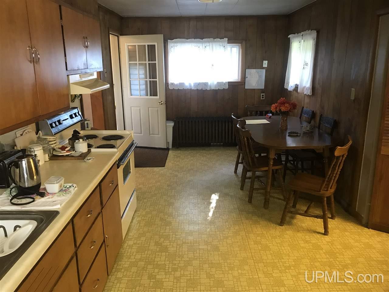 170 Bluff Street Ishpeming, MI 49849 - Photo 3 of 30