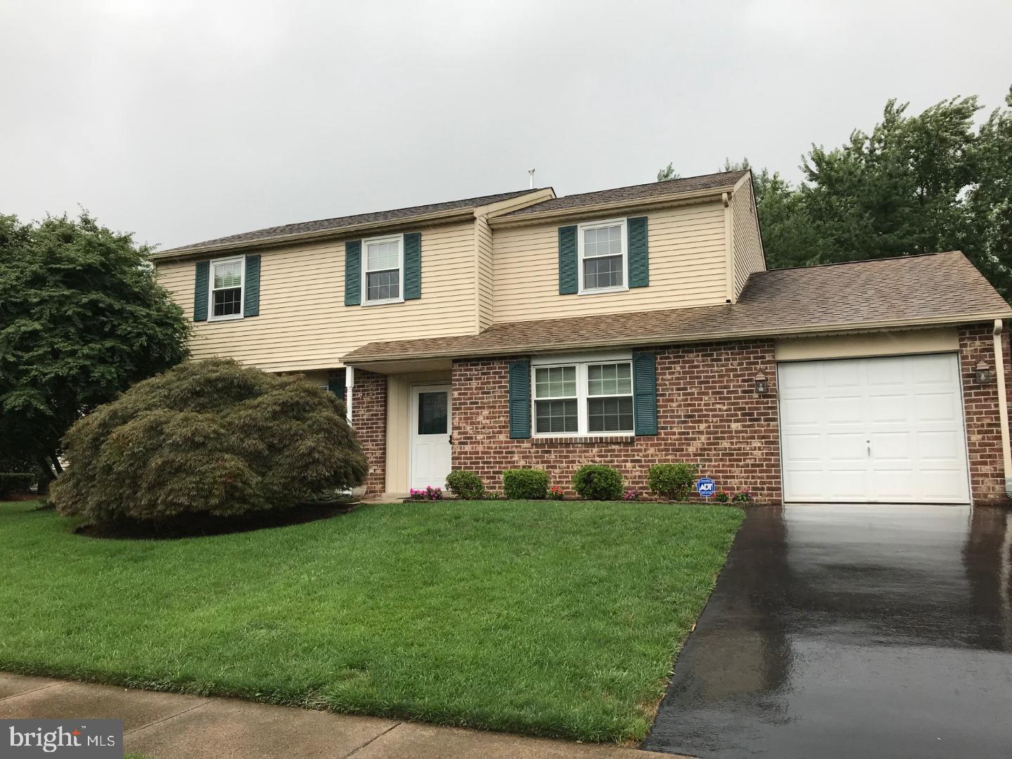 27 Dawn Road Levittown, PA 19056 - Photo 1 of 16 Exterior Front