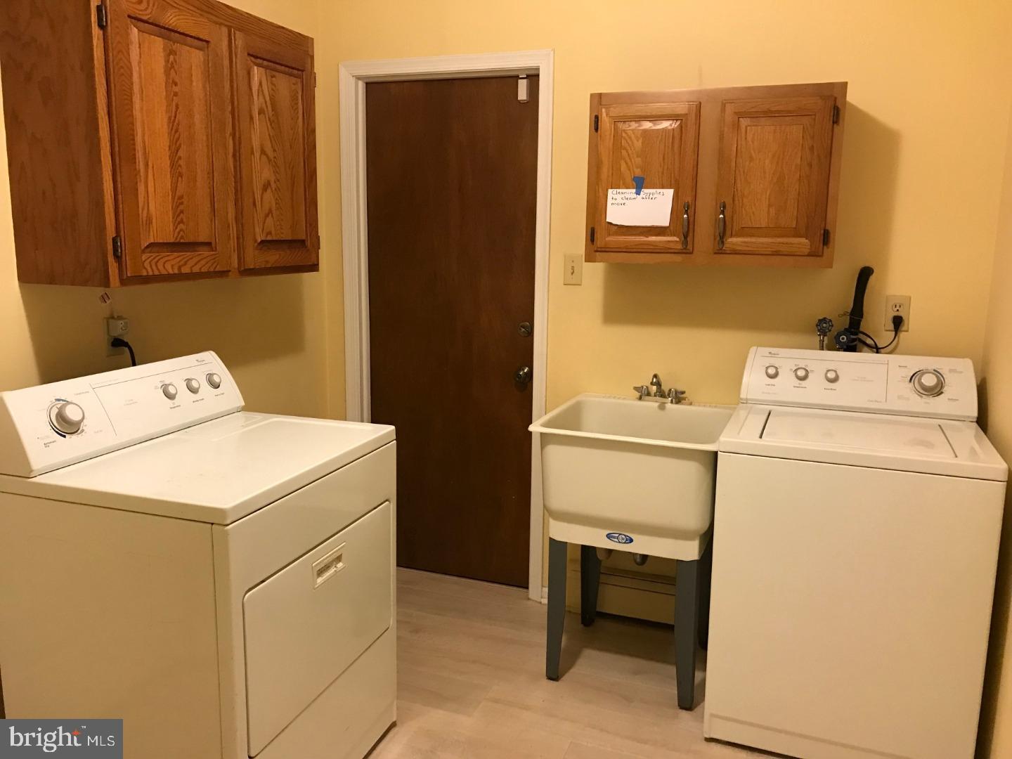 27 Dawn Road Levittown, PA 19056 - Photo 11 of 16 Laundry Room