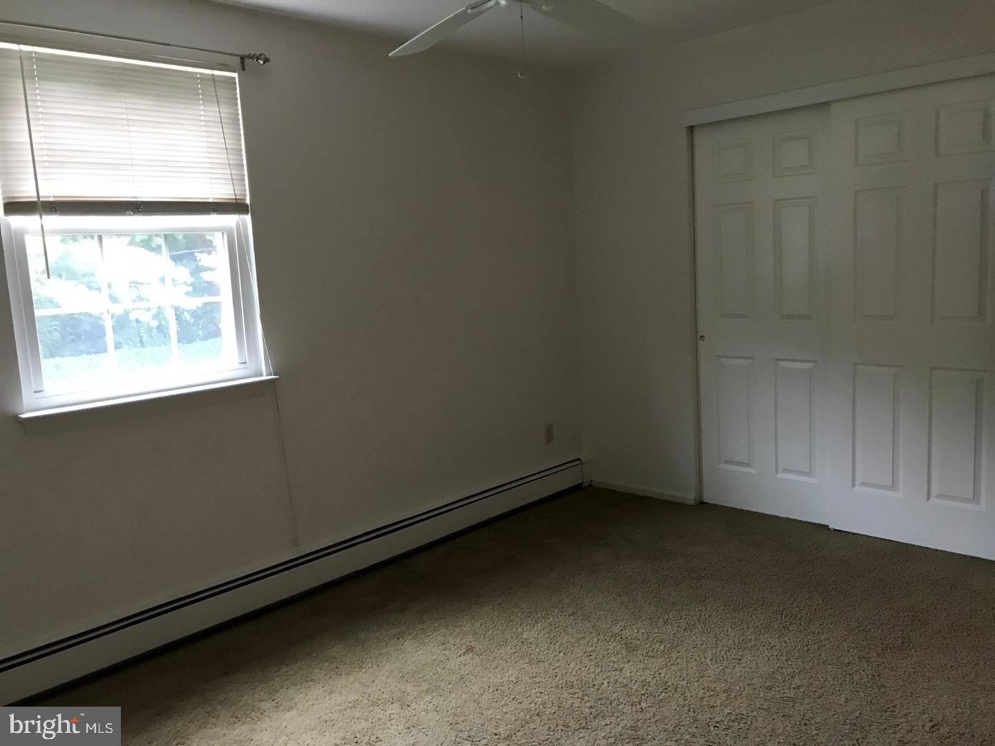 27 Dawn Road Levittown, PA 19056 - Photo 14 of 16 Gallery Image 14