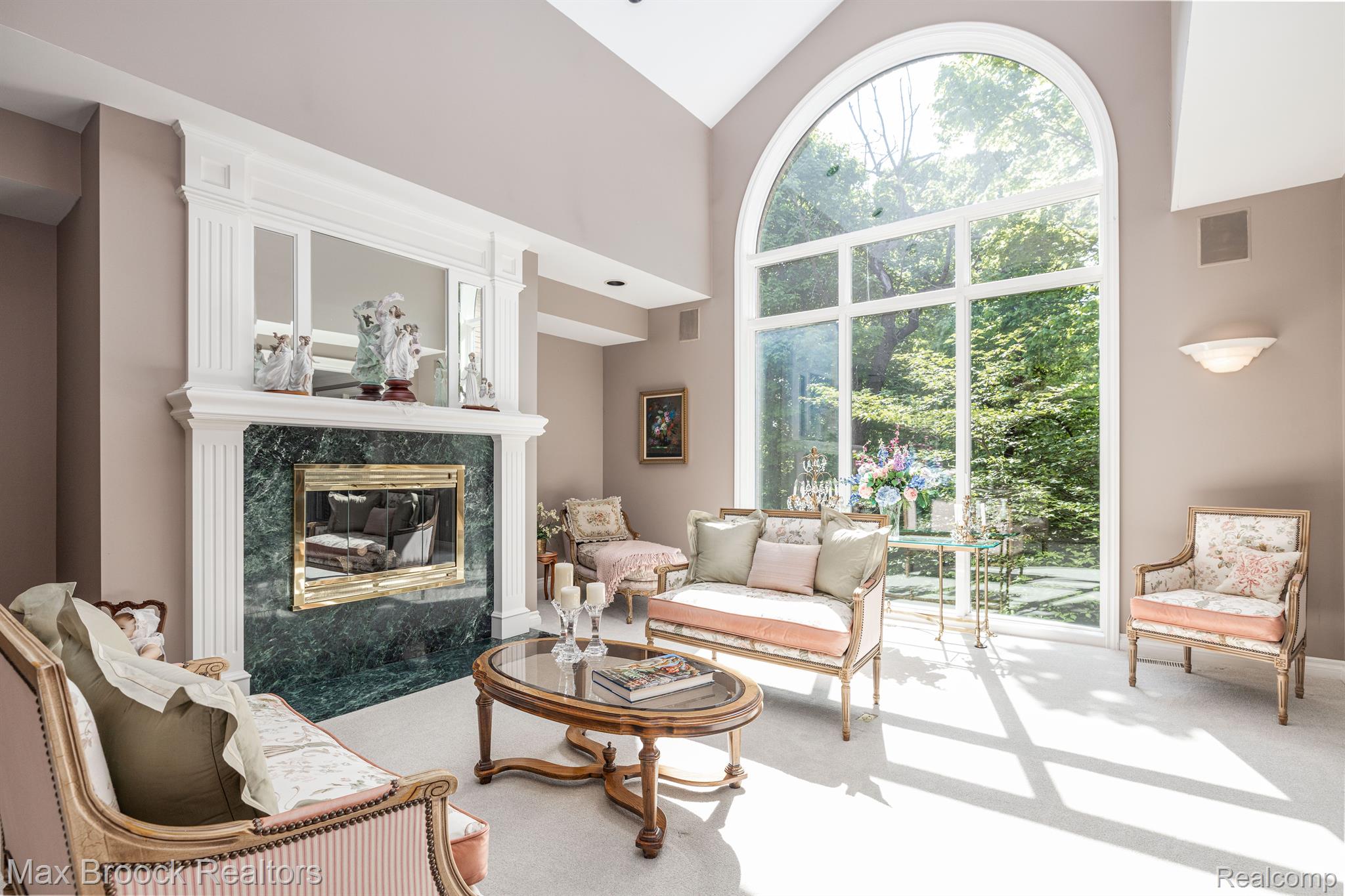 1720 Archers Pointe Rochester, MI 48306 - Photo 11 of 58 Gallery Image 11