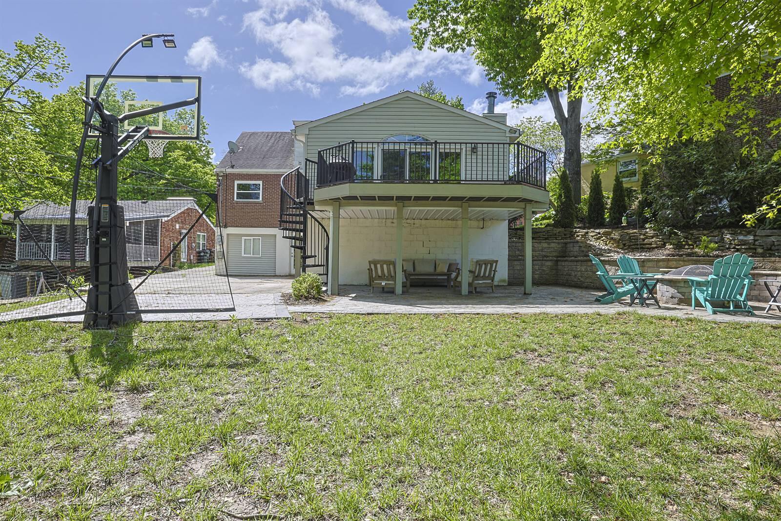 1067 Lawton Road Covington, KY 41011 - Photo 2 of 48