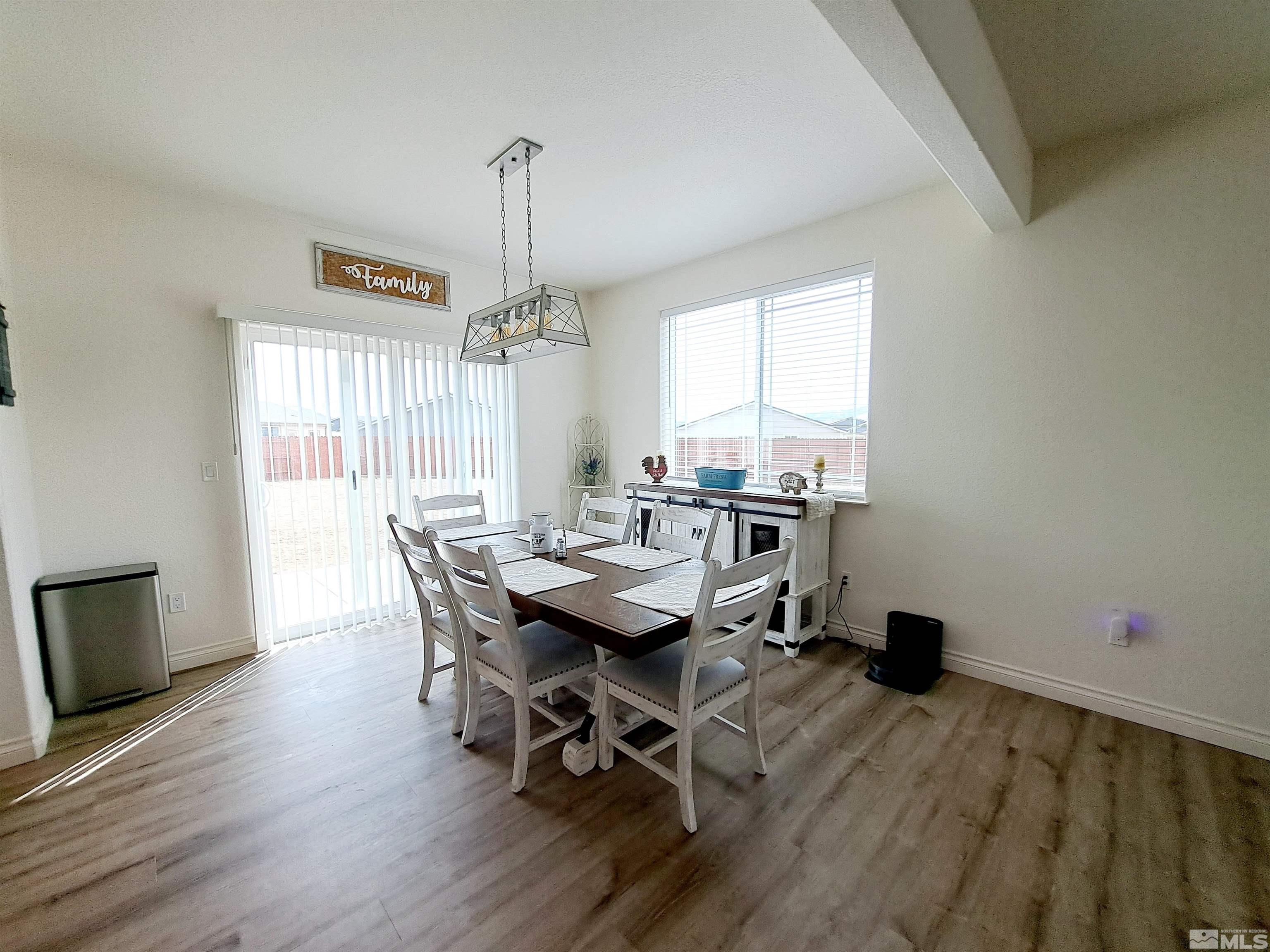 18556 Relay Ridge Court Reno, NV 89508 - Photo 6 of 26 Photo 6