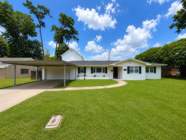 $425,000 | 3440 Evalon Avenue, Beaumont, TX 77706