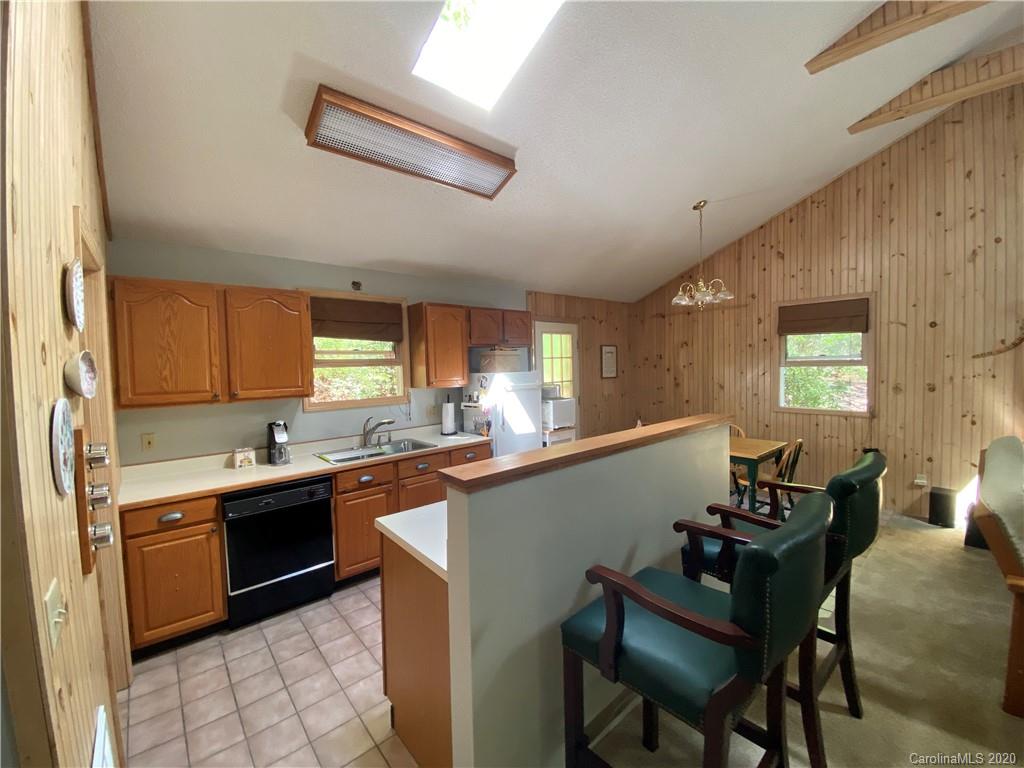265 Pine Tree Road Spruce Pine, NC 28777 - Photo 13 of 19 Gallery Image 13