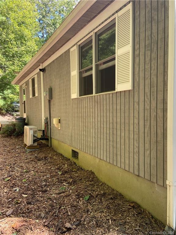 265 Pine Tree Road Spruce Pine, NC 28777 - Photo 5 of 19 Gallery Image 5