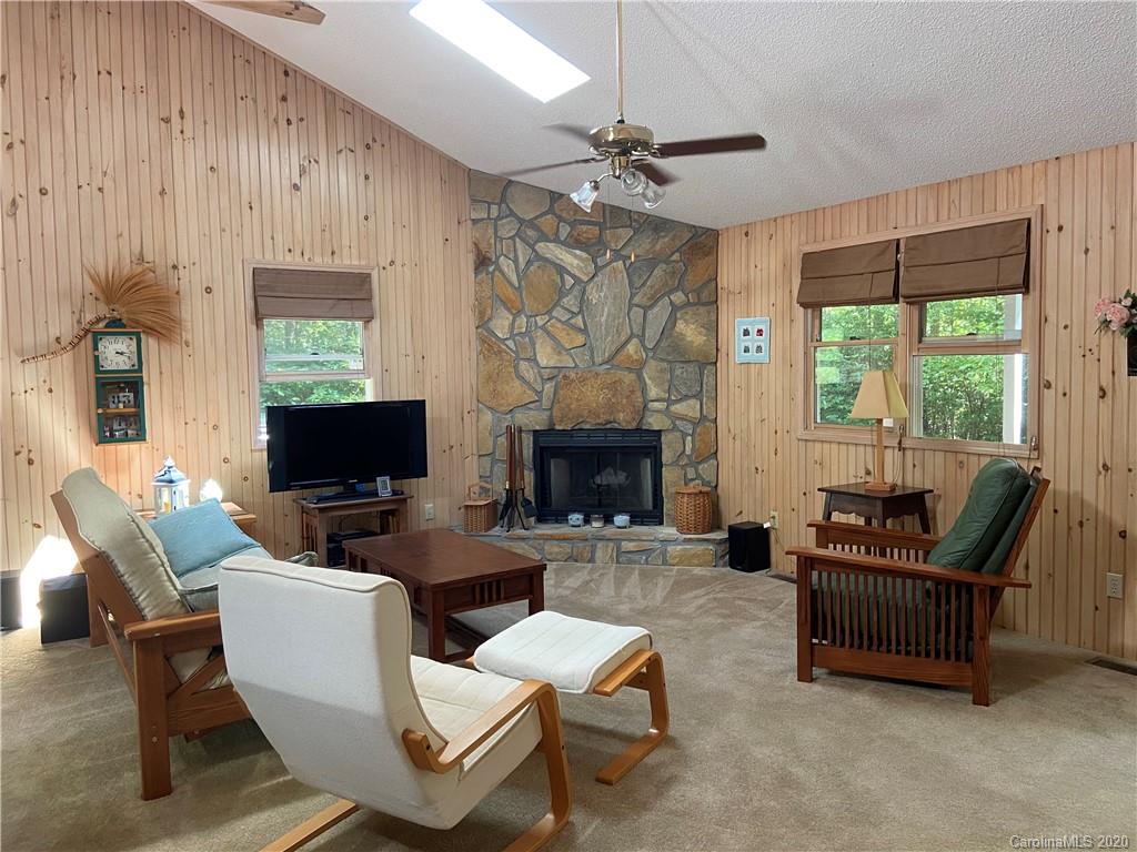 265 Pine Tree Road Spruce Pine, NC 28777 - Photo 7 of 19 Gallery Image 7