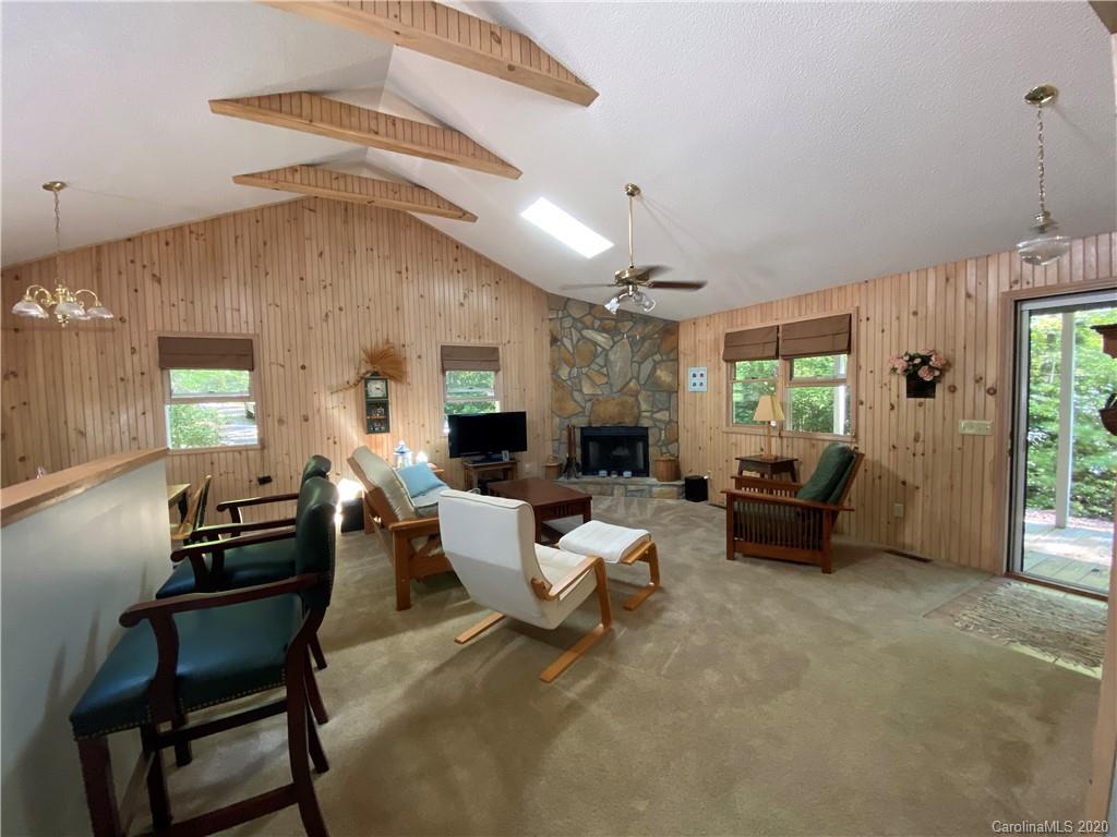 265 Pine Tree Road Spruce Pine, NC 28777 - Photo 8 of 19 Gallery Image 8