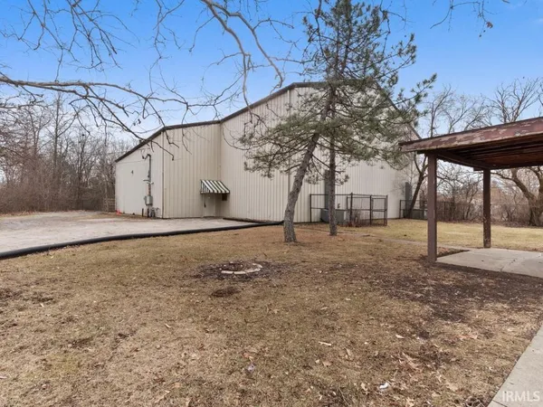 $499,000 | 2818 1/2 Reed Road, Fort Wayne, IN 46815