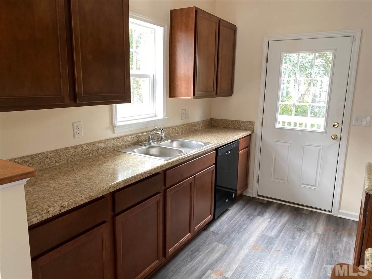 610 East Cabarrus Street Raleigh, NC 27601 - Photo 3 of 3