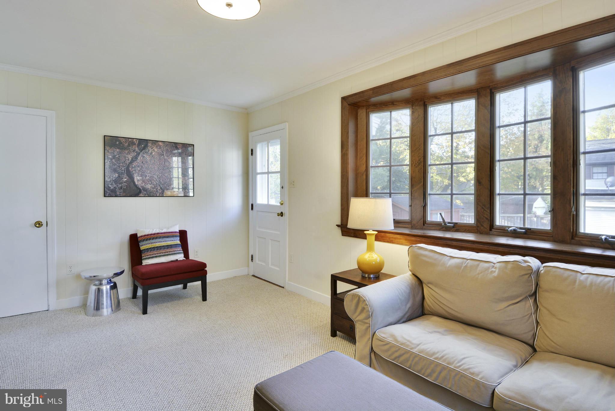 4920 Redford Road Bethesda, MD 20816 - Photo 13 of 27 Family Room