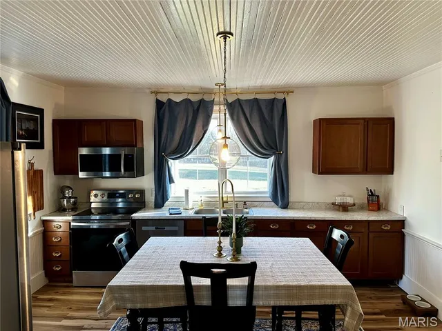 $412,900 | 3986 Hwy East, New Haven, MO 63068