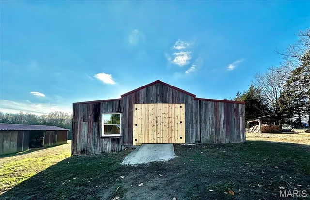 $412,900 | 3986 Hwy East, New Haven, MO 63068